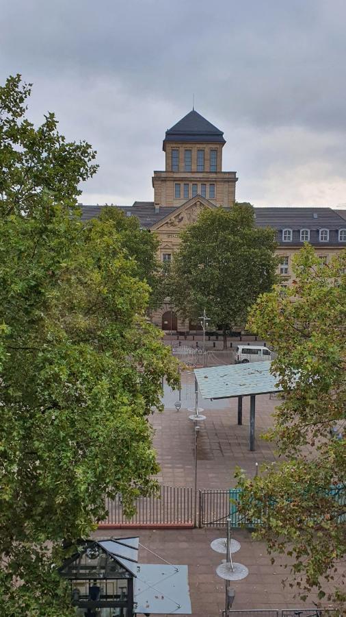 Gemuetliches Privatzimmer In Mannheims Stadtmitte Bagian luar foto