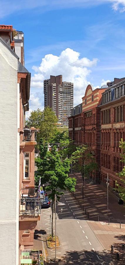 Gemuetliches Privatzimmer In Mannheims Stadtmitte Bagian luar foto