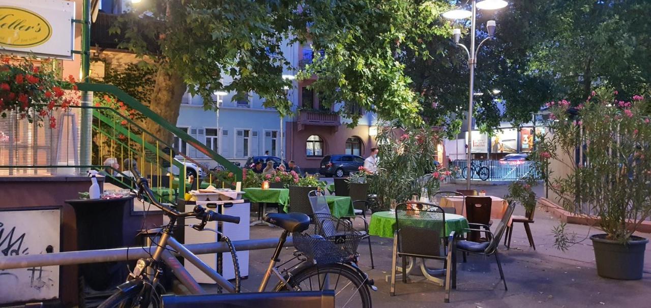 Gemuetliches Privatzimmer In Mannheims Stadtmitte Bagian luar foto