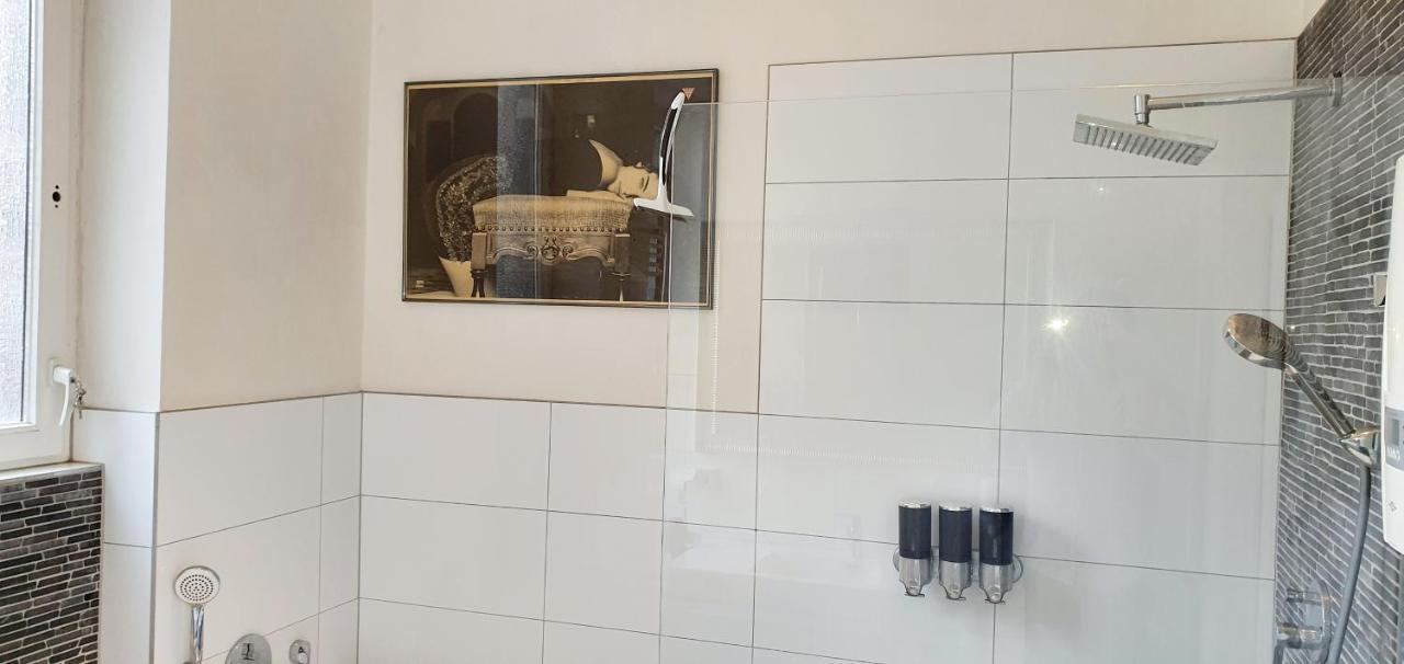 Gemuetliches Privatzimmer In Mannheims Stadtmitte Bagian luar foto